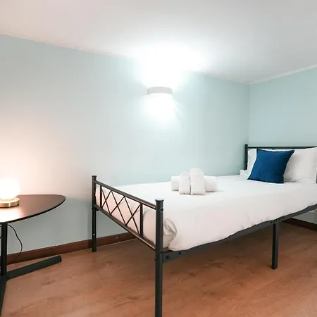 Maison Dante - Smart 3* Турин